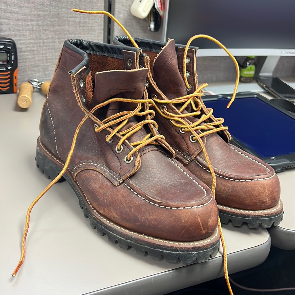 RED WING SHOES - roughneck boots